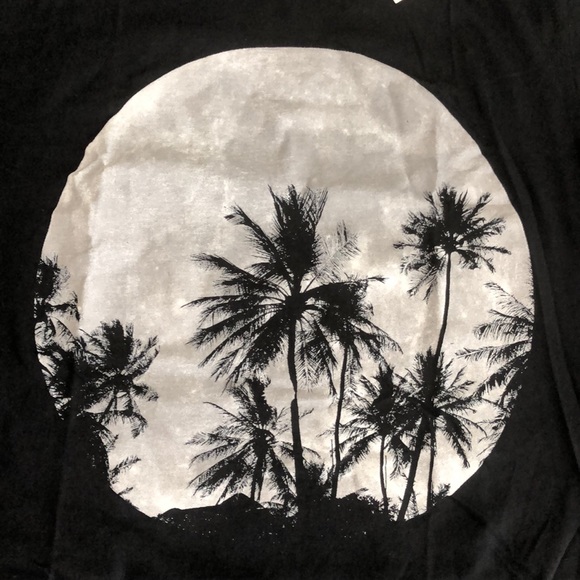 Univibe Black Graphic T-Shirt - Picture 2 of 5